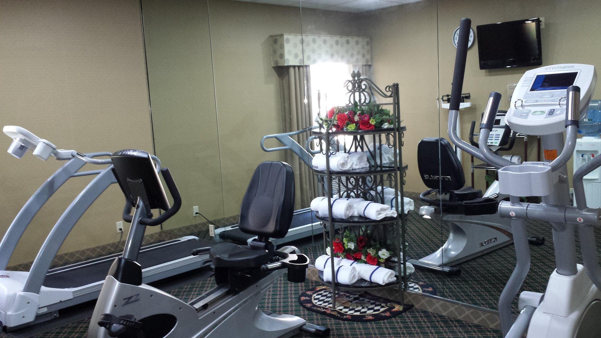 Holiday Inn Express Edgewood-Aberdeen-Bel Air Екстериор снимка