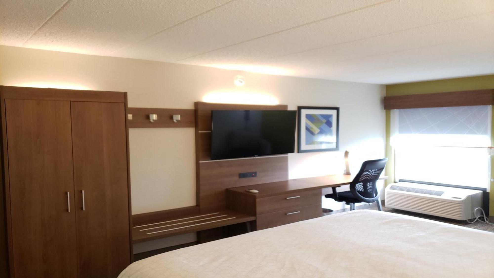 Holiday Inn Express Edgewood-Aberdeen-Bel Air Екстериор снимка