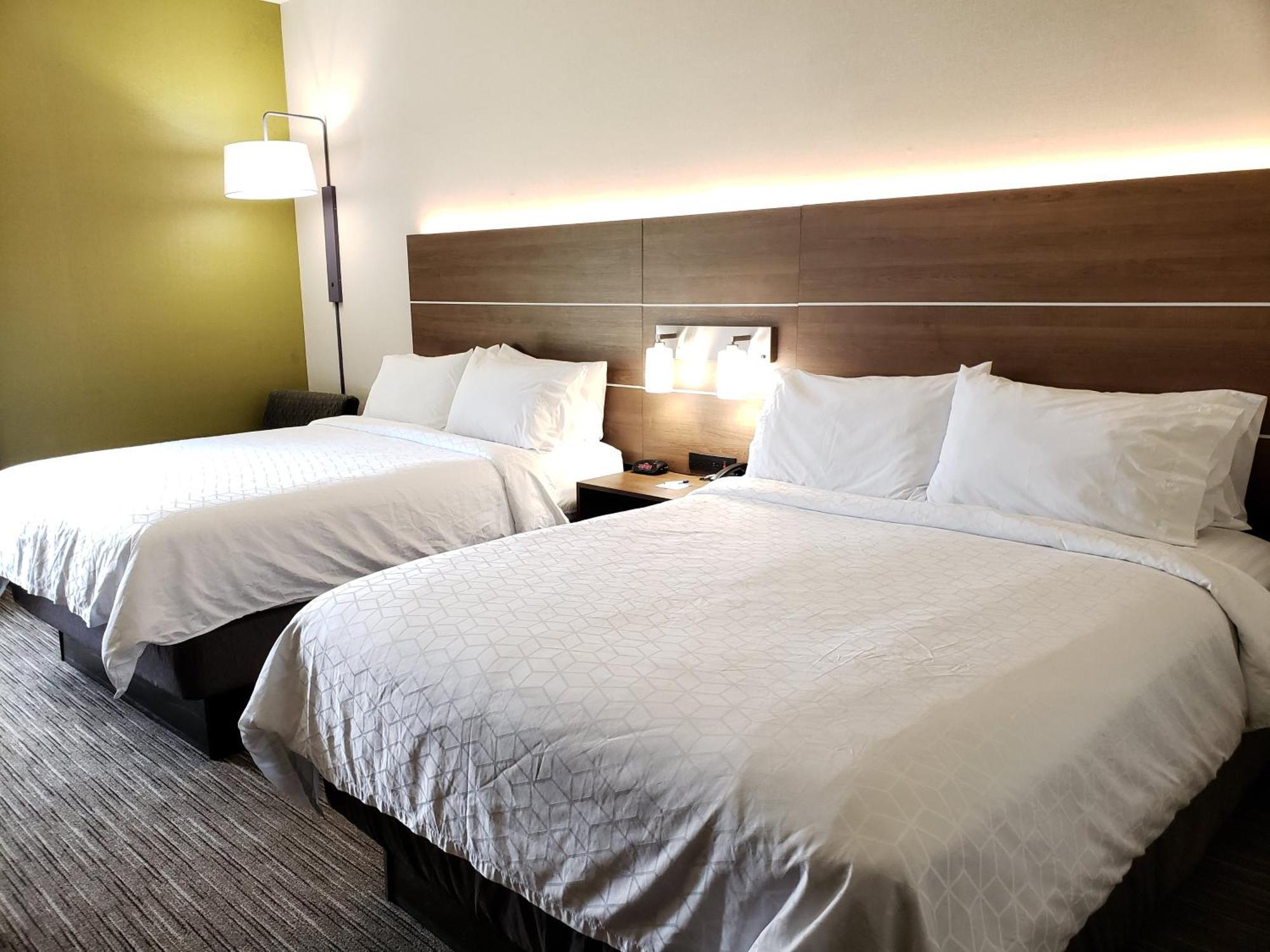 Holiday Inn Express Edgewood-Aberdeen-Bel Air Екстериор снимка