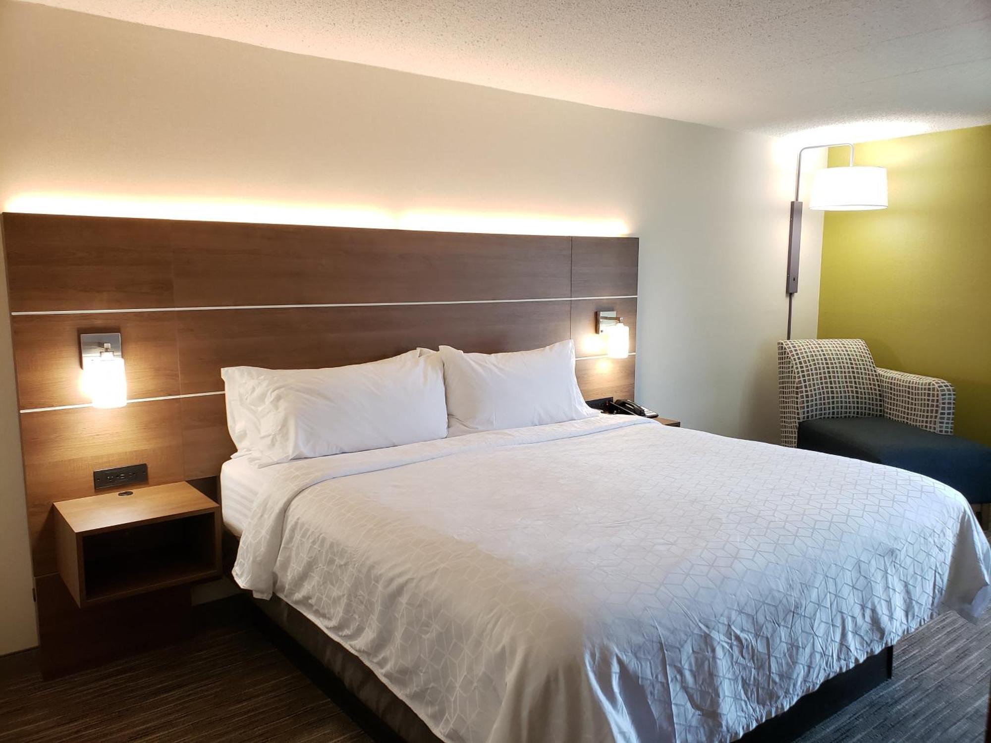 Holiday Inn Express Edgewood-Aberdeen-Bel Air Екстериор снимка